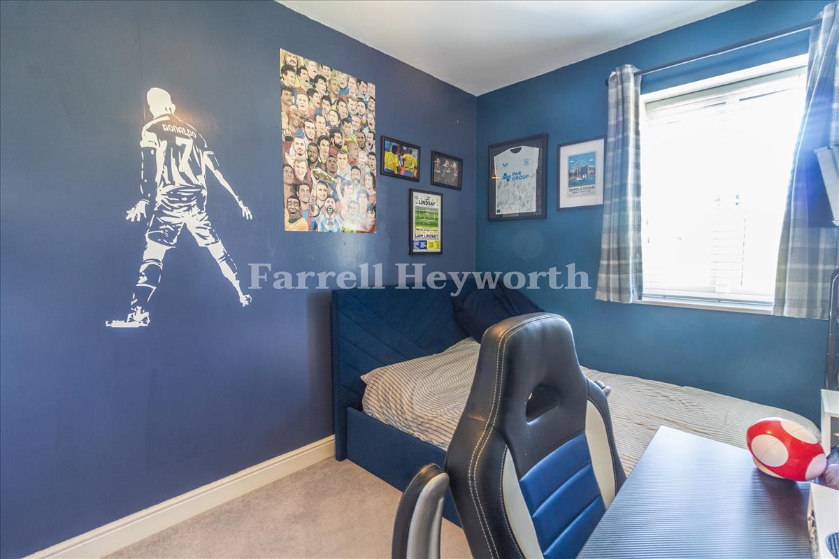 Bedroom image 3