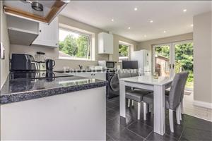 Kitchen d
