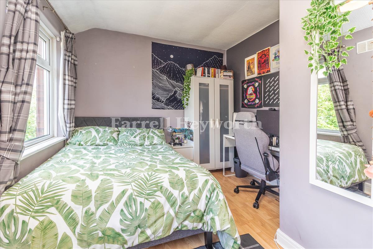 Bedroom 3 image 2