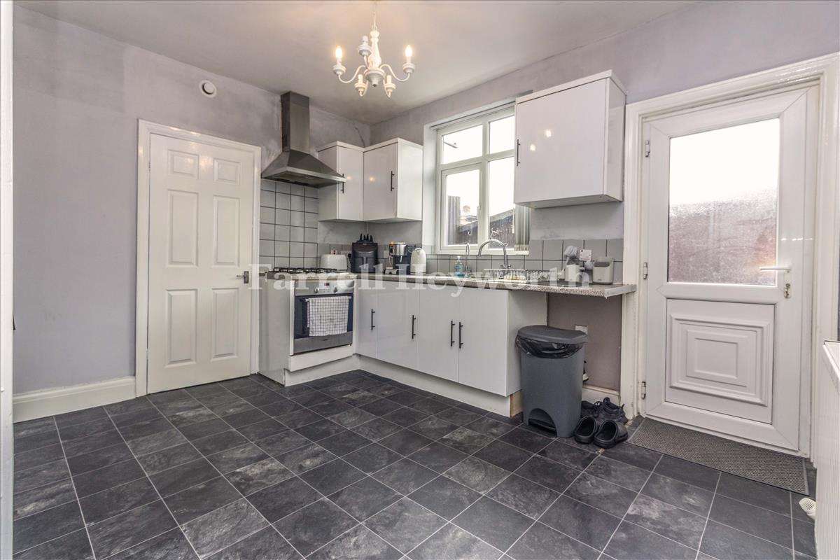 Kitchen c