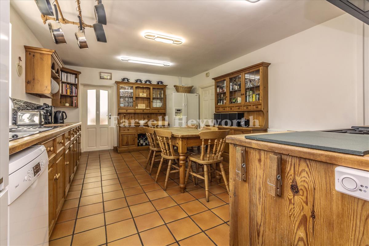 Kitchen c
