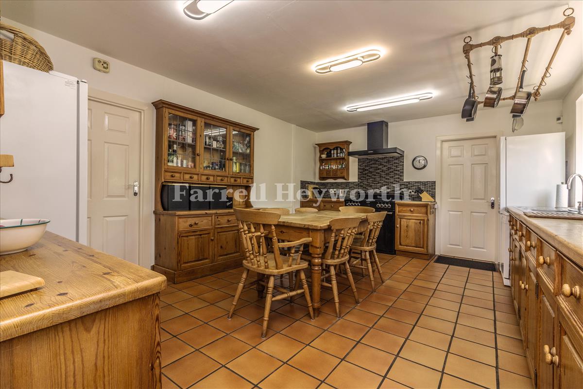Kitchen d