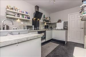 Kitchen b