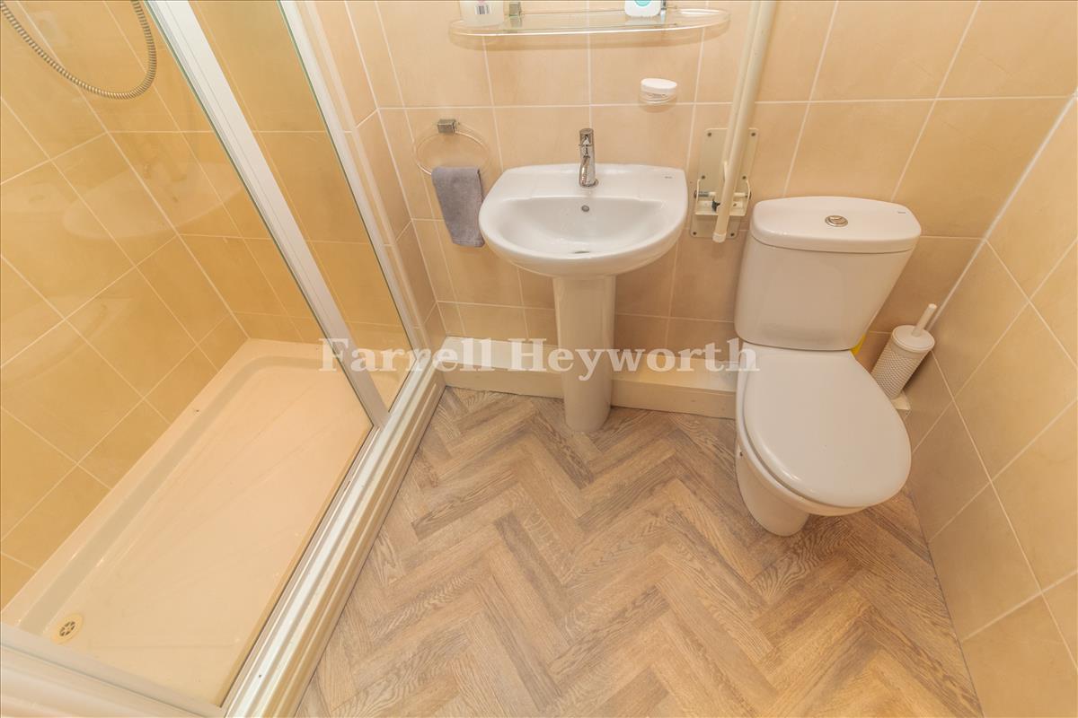 Annex Shower Room