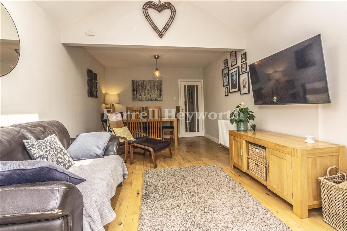 Family Room c