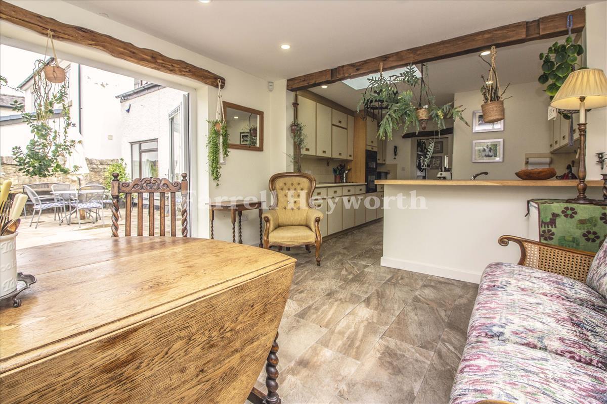 Kitchen b