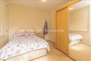 Bedroom 1 image 2