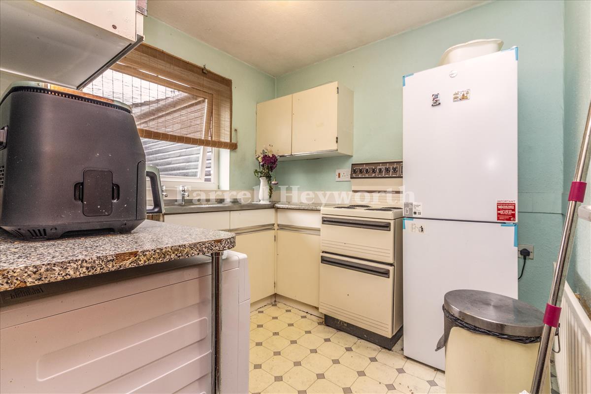 Kitchen b