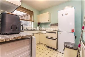 Kitchen b