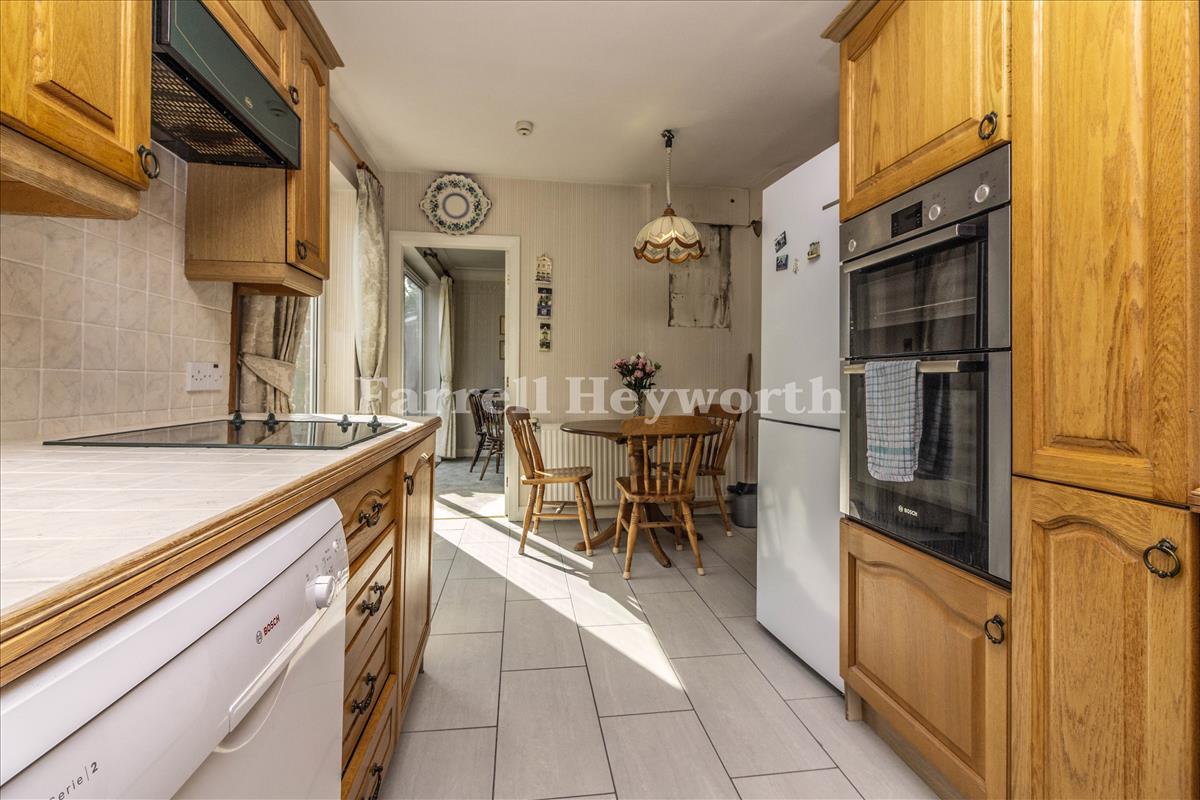 Kitchen b