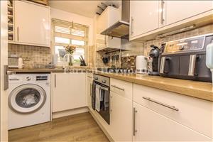 Kitchen c