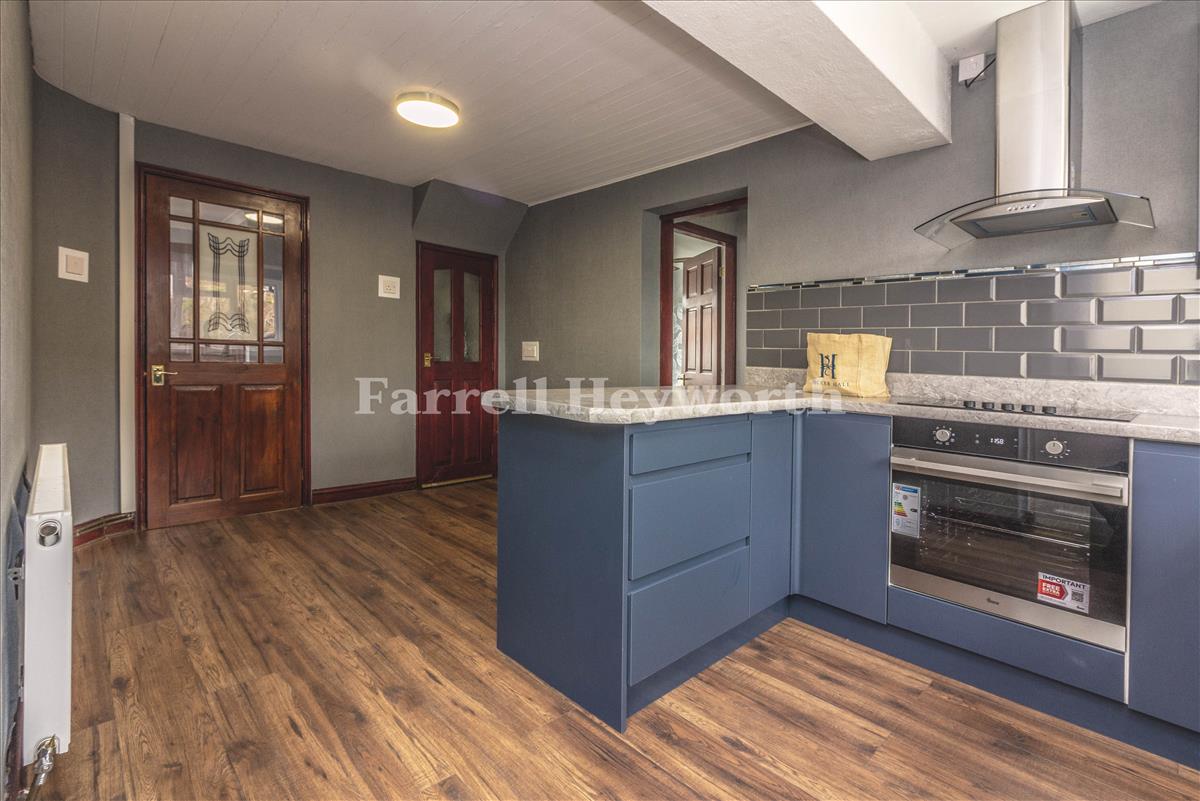 Kitchen b