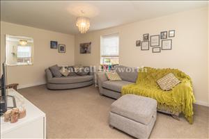 Lounge image 2