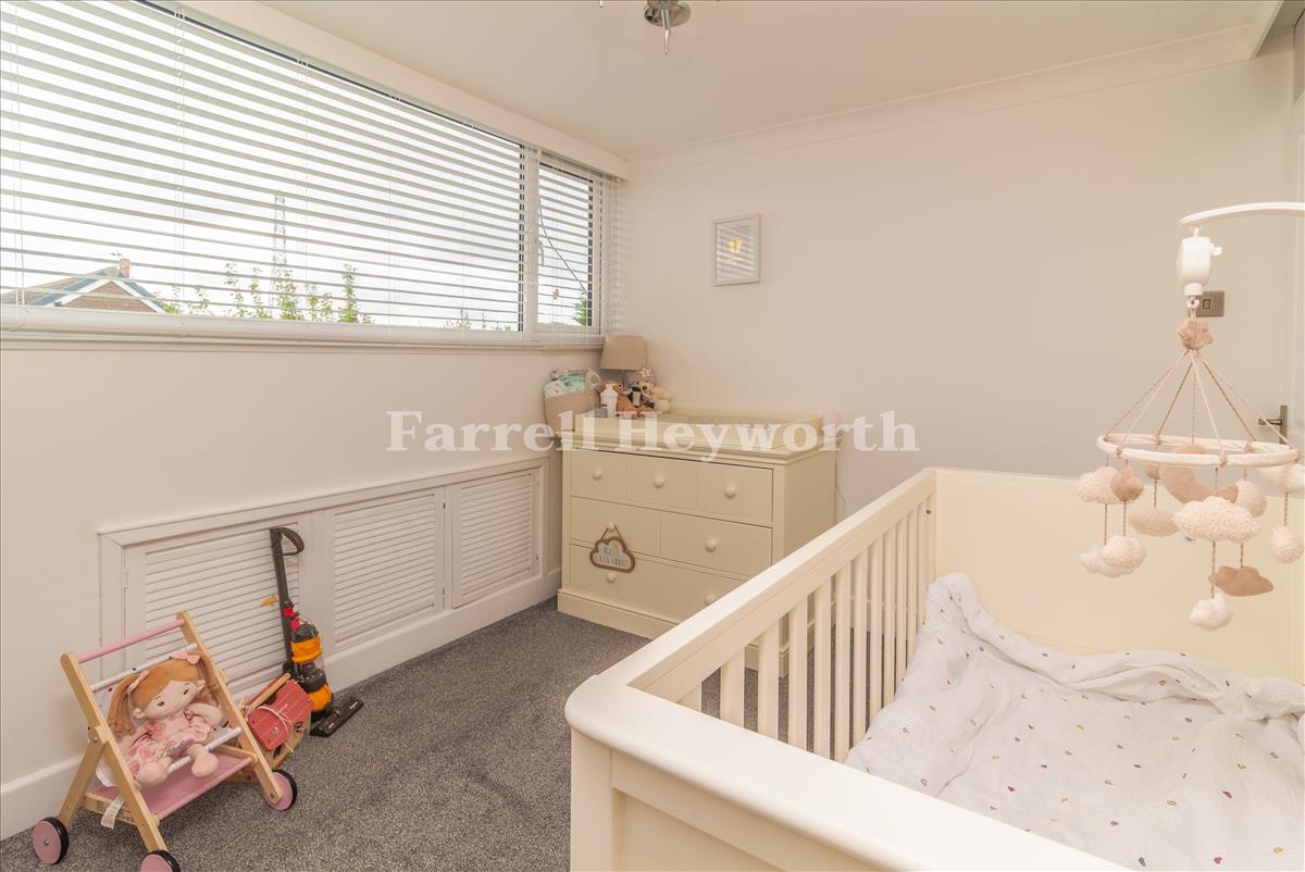 Bedroom 2 image 2