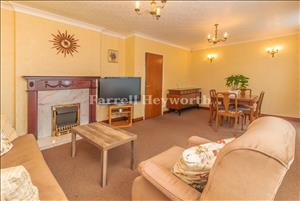 Lounge Diner image 3