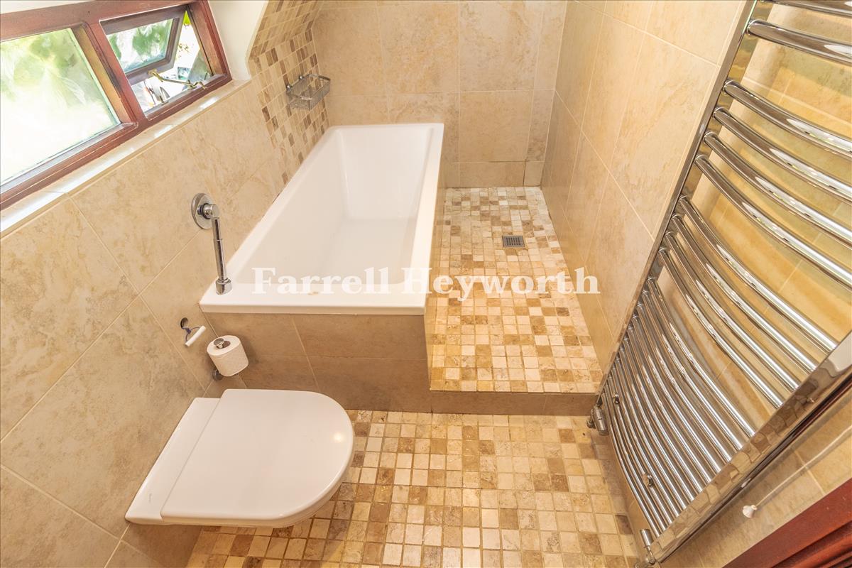 Bathroom image 2