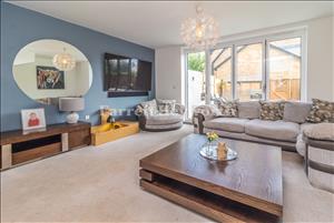 Open Plan Area image 5