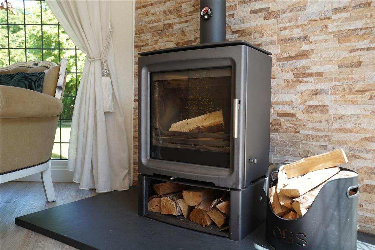 Log burner