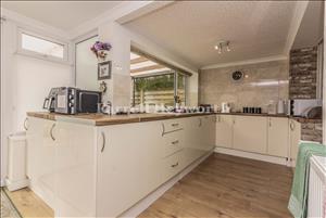 Kitchen d
