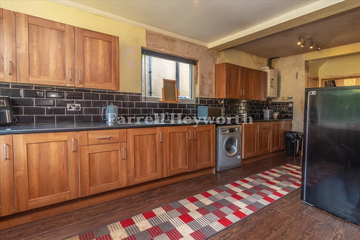 Kitchen image 2