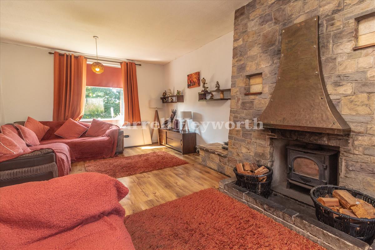 Lounge image 2