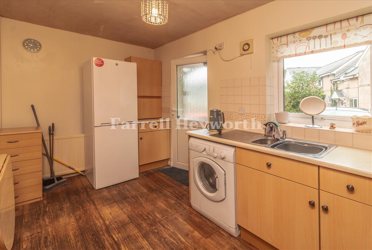 Kitchen image 2