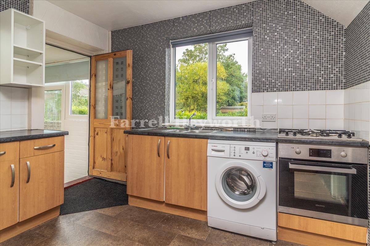 Kitchen image 3