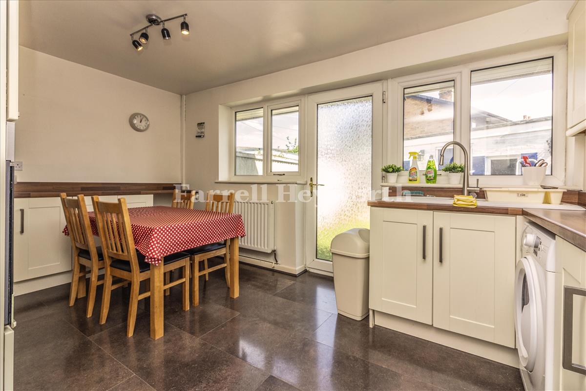 Kitchen b