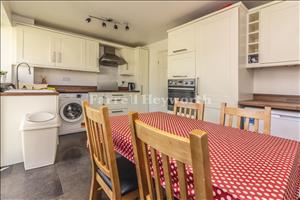 Kitchen c