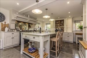 Kitchen b
