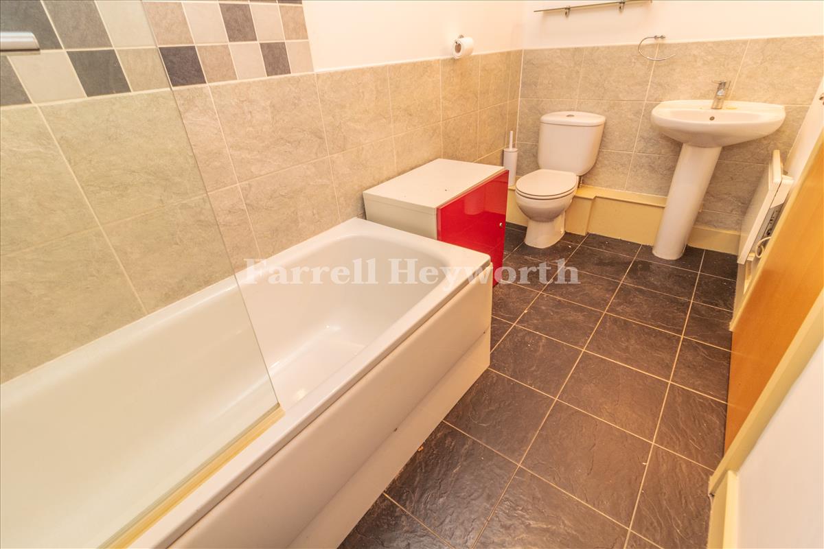 Bathroom image 2