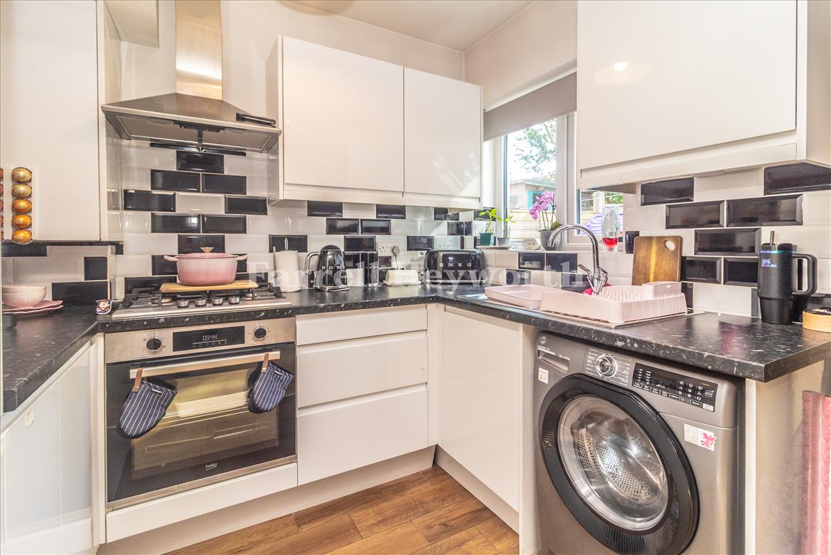 Kitchen image 2
