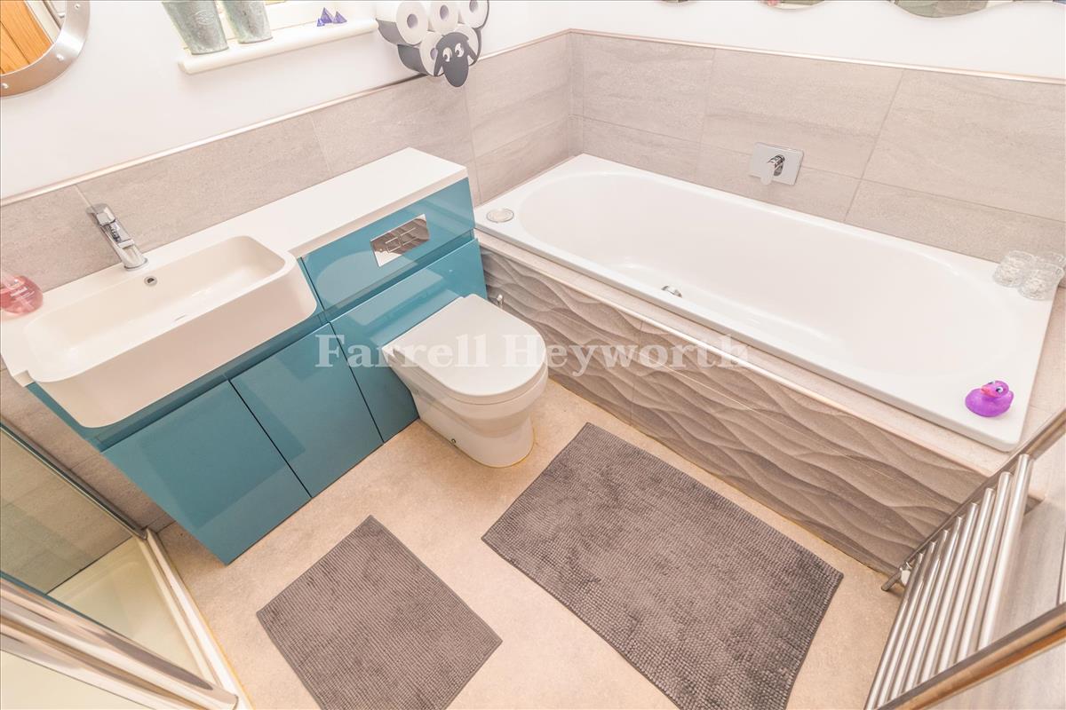 Bathroom image 2