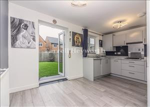 Kitchen b