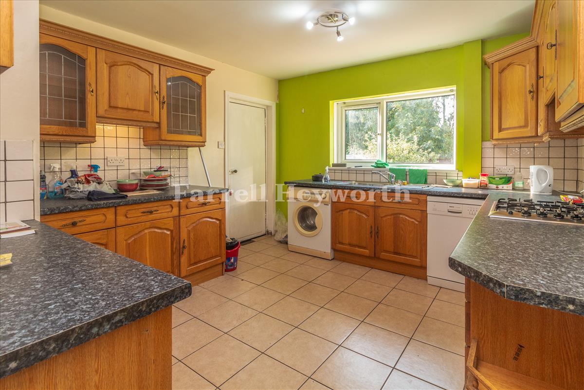 Kitchen image 2
