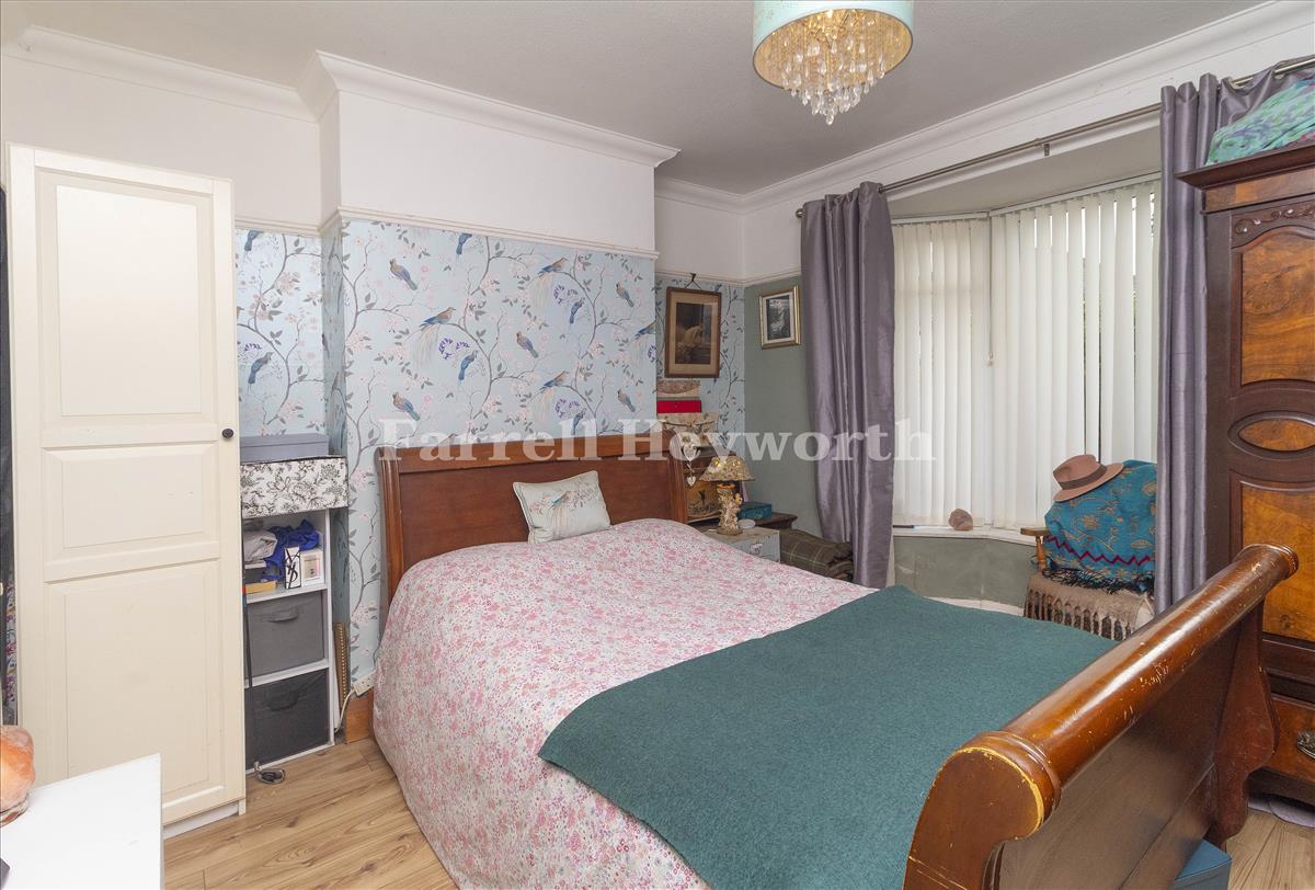 Lounge or Bedroom 4