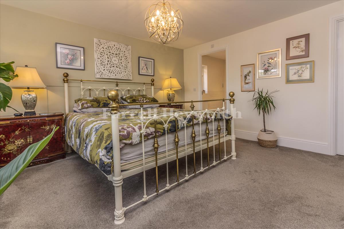Master Bedroom c
