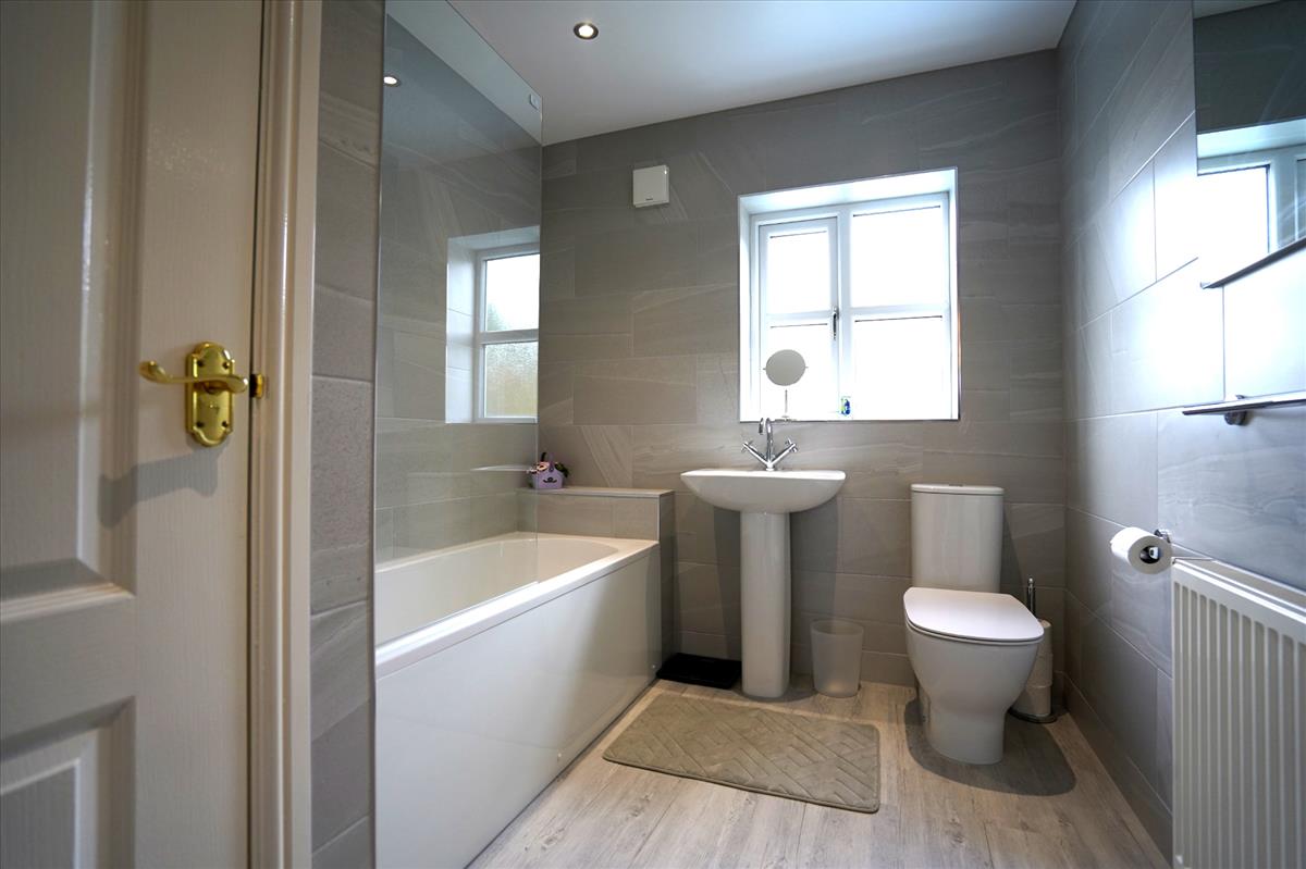 Kestrel Bathroom