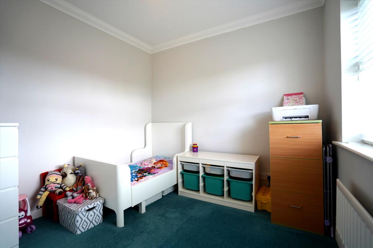 Kestrel Bedroom 3