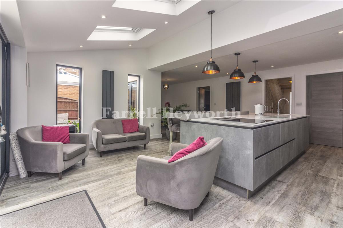 Kitchen f