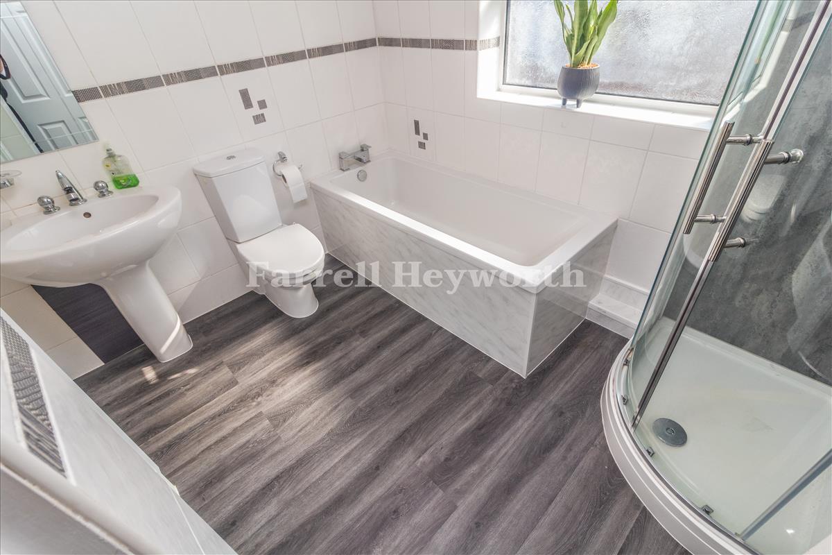 Bathroom image 2