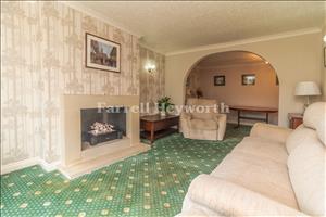 Lounge image 2