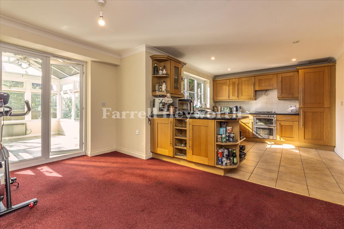 Kitchen b