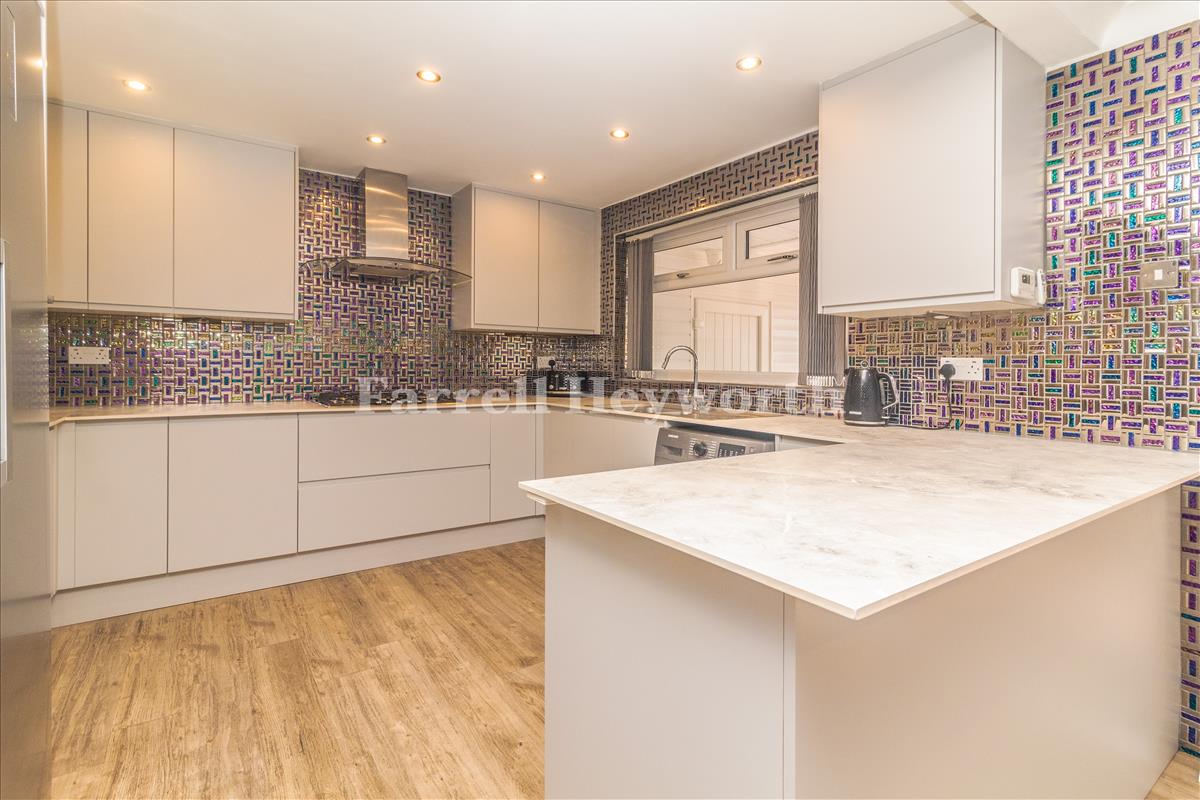 Kitchen Area image 2