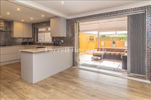Open Plan Living image 3