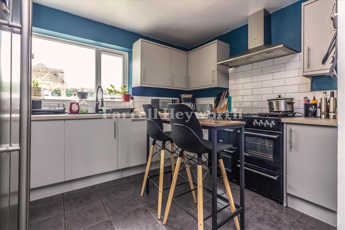 Kitchen b