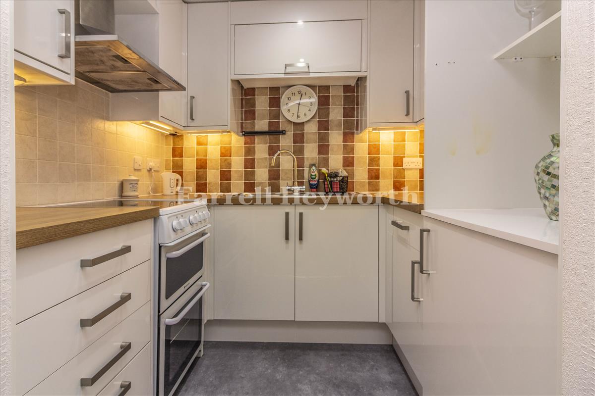 Kitchen b