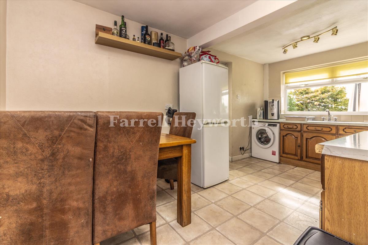 Kitchen b