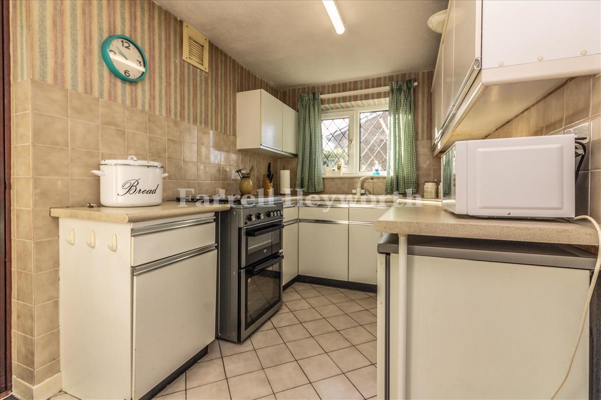 Kitchen b