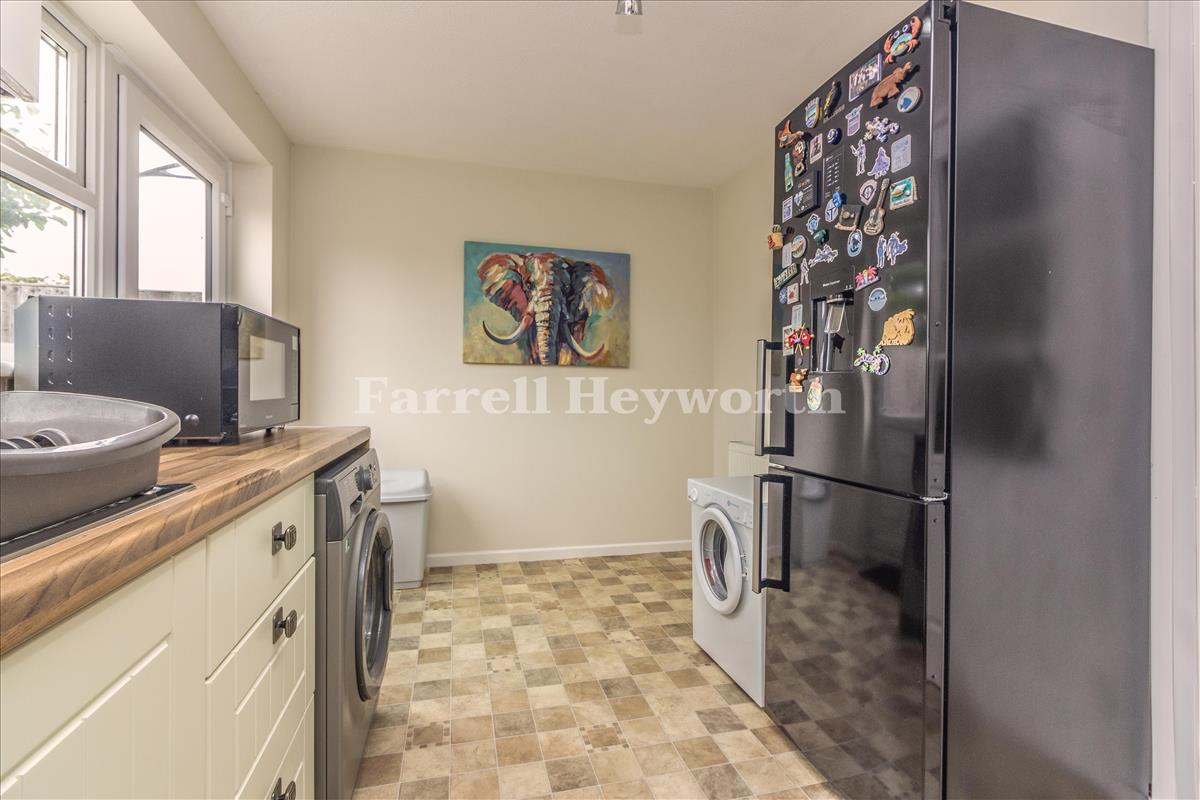 Kitchen b